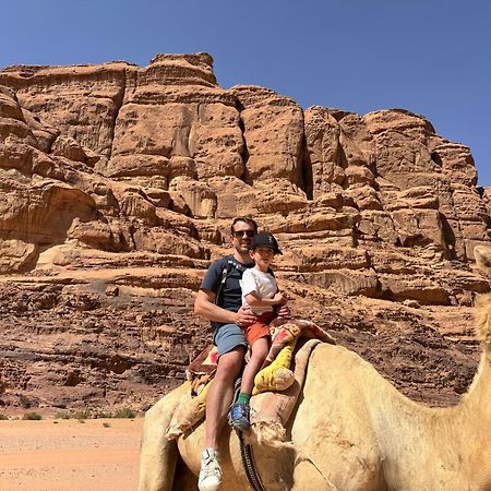 Wadi Rum Sky Camp Екстериор снимка