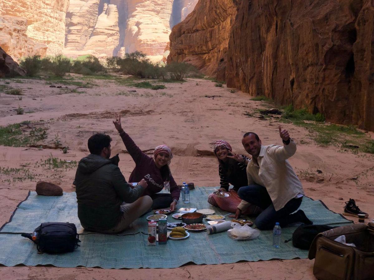 Wadi Rum Sky Camp Екстериор снимка