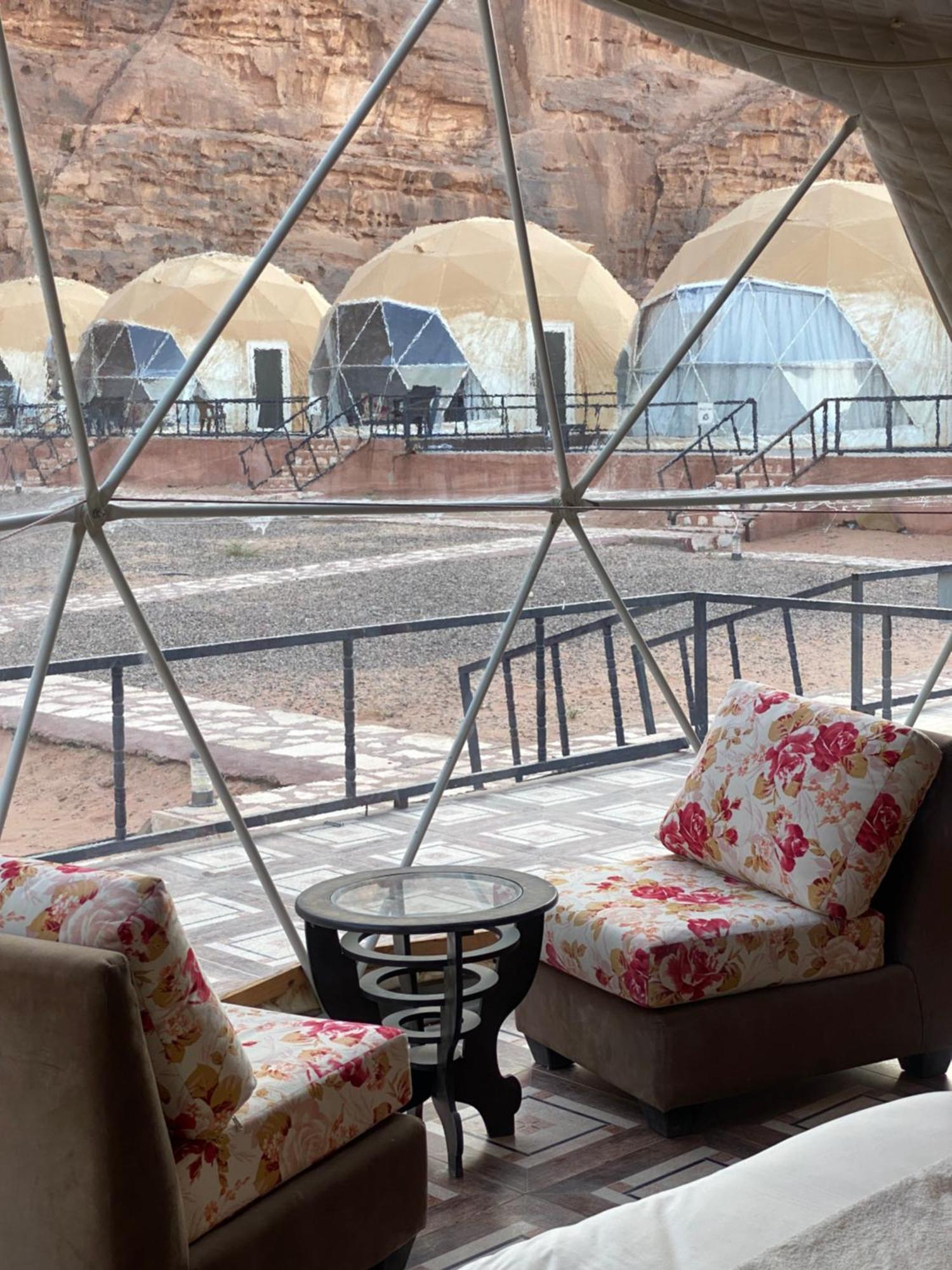 Wadi Rum Sky Camp Екстериор снимка