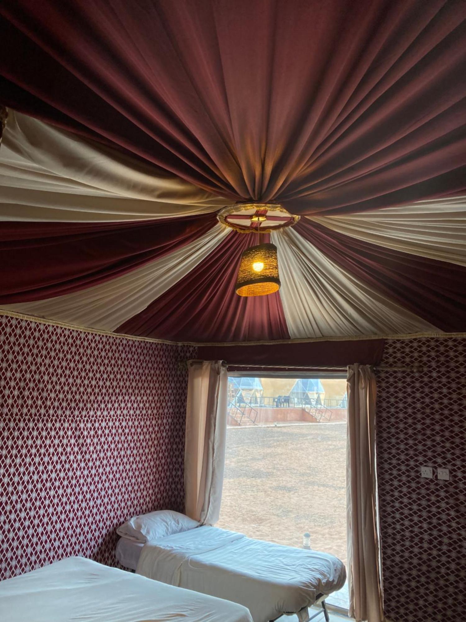 Wadi Rum Sky Camp Екстериор снимка