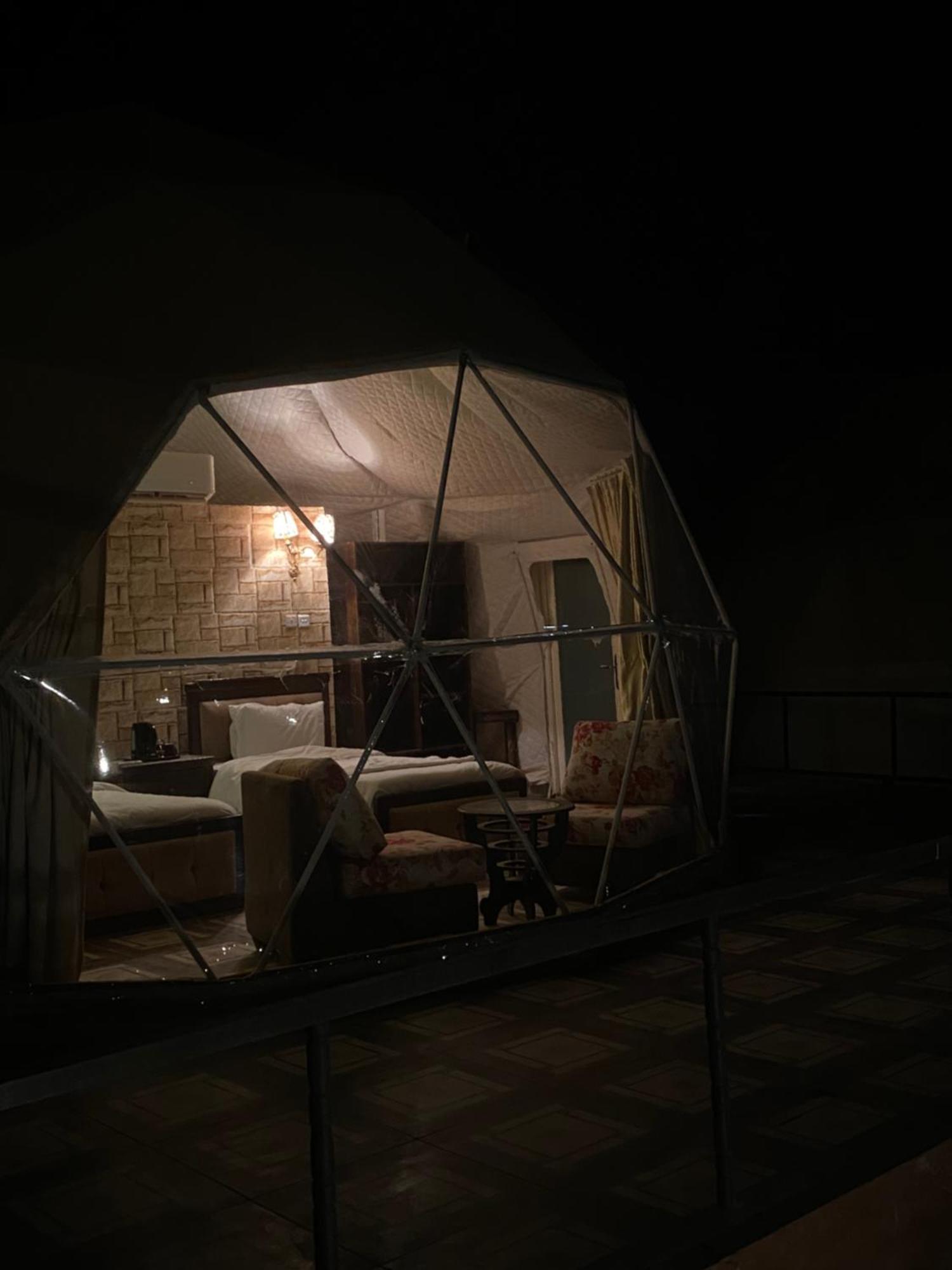 Wadi Rum Sky Camp Екстериор снимка