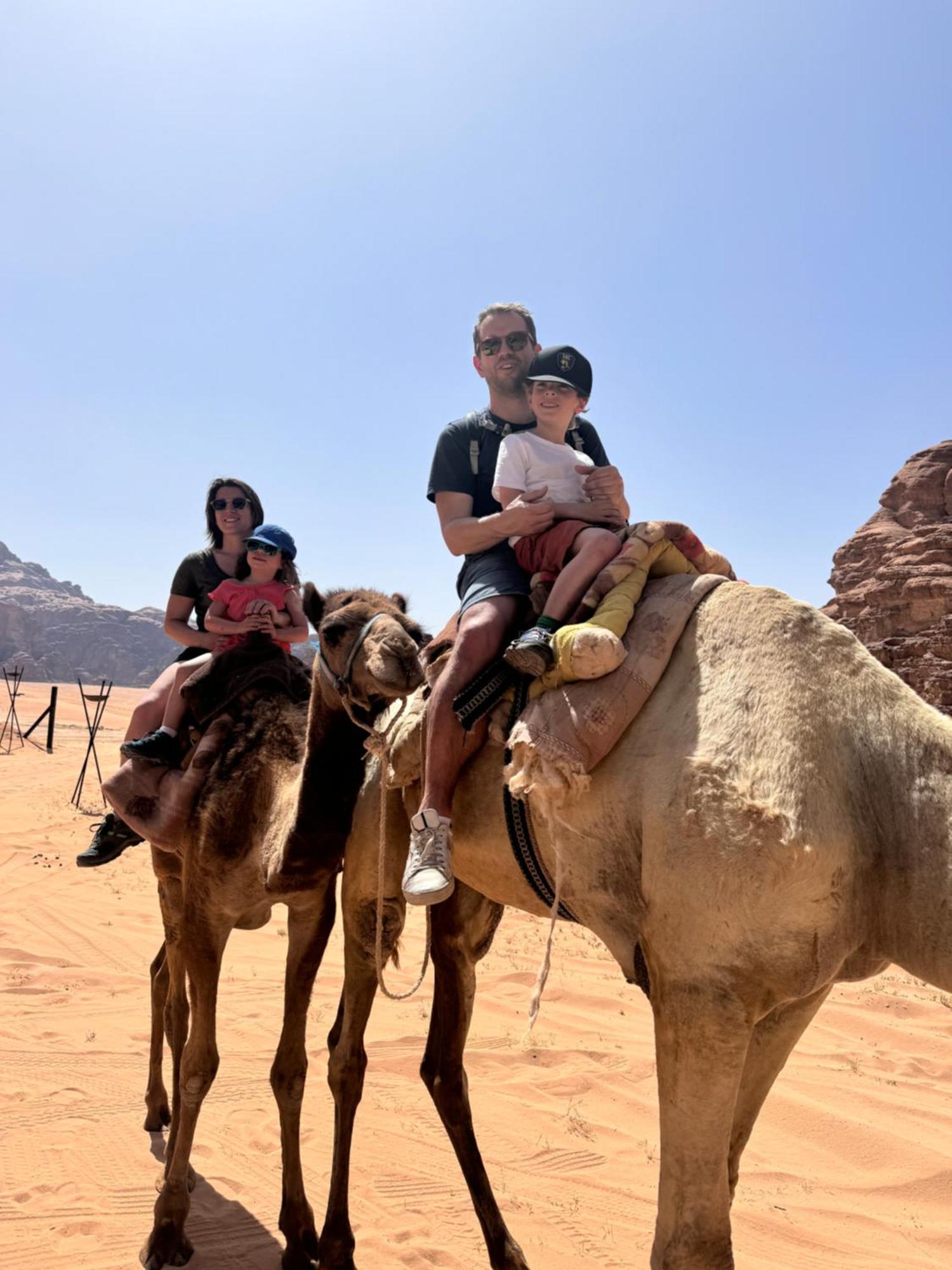 Wadi Rum Sky Camp Екстериор снимка