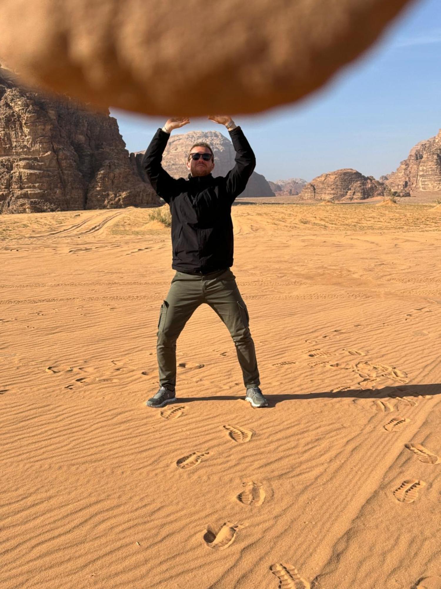 Wadi Rum Sky Camp Екстериор снимка