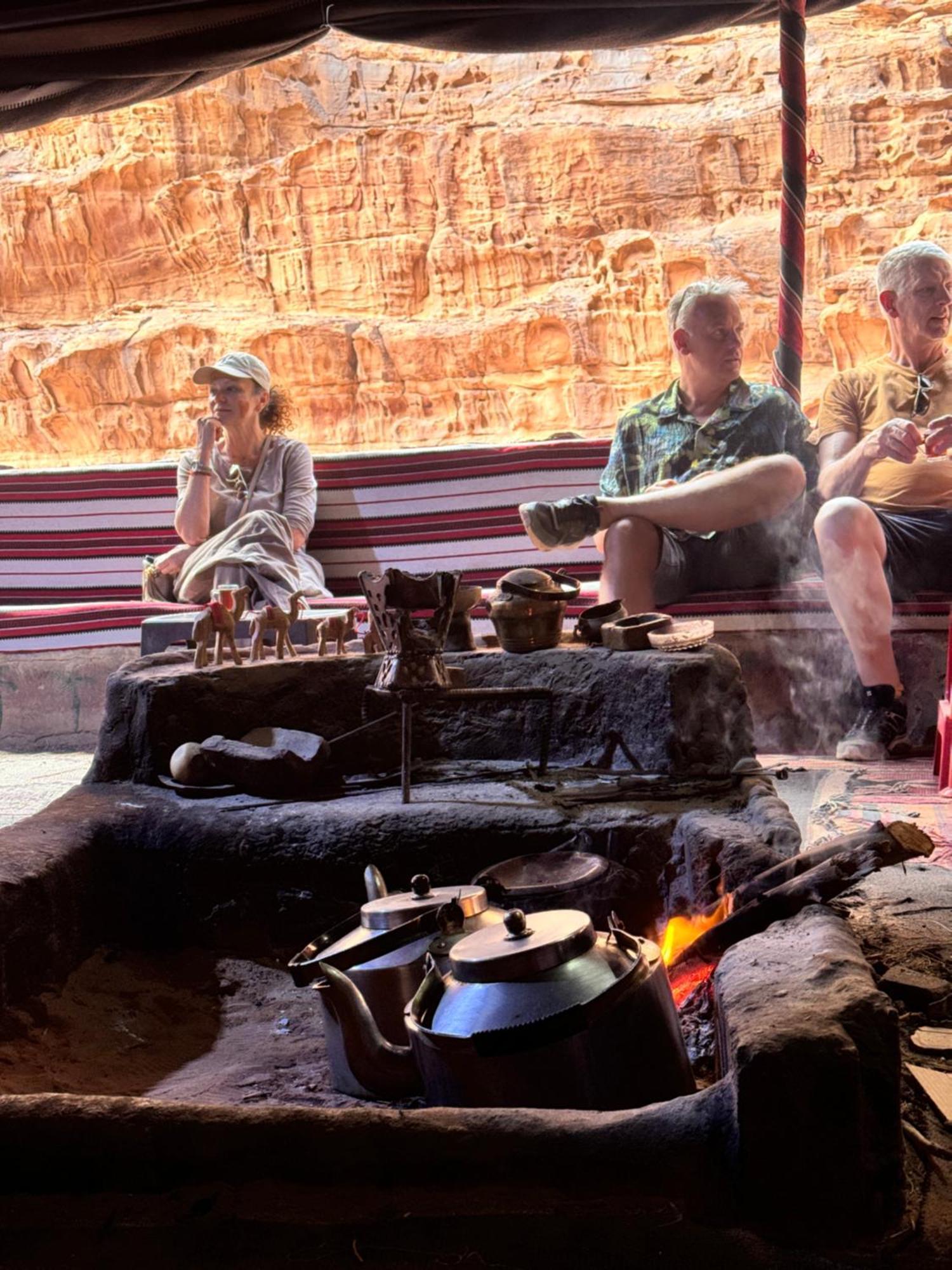Wadi Rum Sky Camp Екстериор снимка