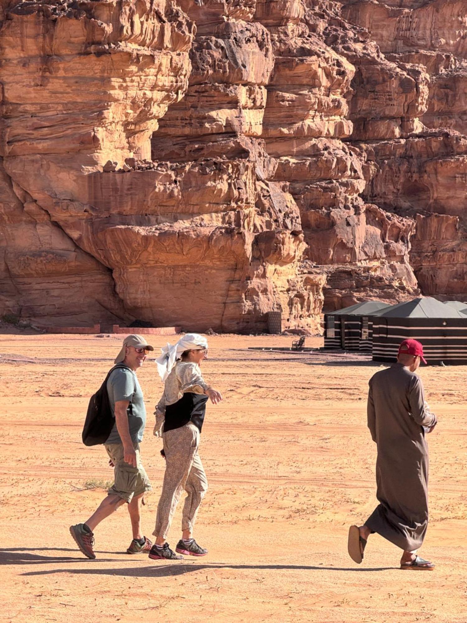 Wadi Rum Sky Camp Екстериор снимка